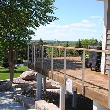 Waukesha, WI deck with cable railing