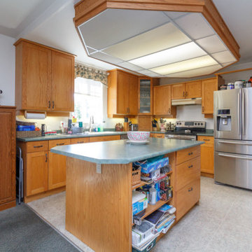 SOLD! SOLD! SOLD! 3436 Whittier Avenue - $859,900 - MLS #842547