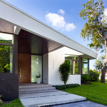 Lake View residence