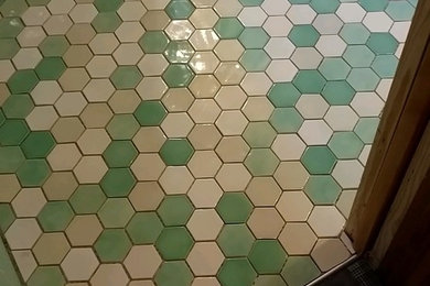 Example of a trendy bathroom design in Minneapolis
