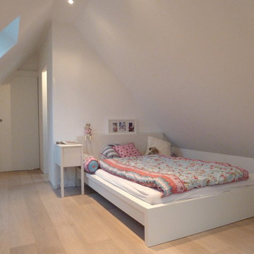 Dachgeschoßausbau in einem EFH u. Aufstockung eines Anbaus