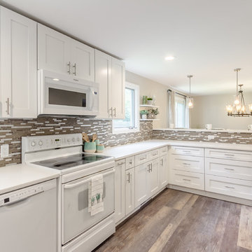 White Cabinets w/ Bar Height Peninsula