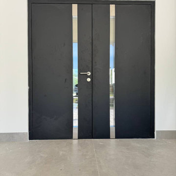 Cynex 6777 Black double doors
