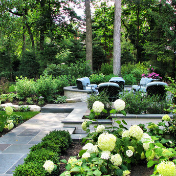 American Colonial - Lake Forest Outdoor Firepit Lounge Room