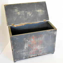 May 25th Estate Antique Auction - Decorative Accents