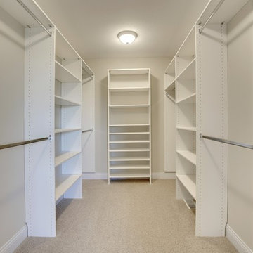 Walk-in Closet – Serenity on the Greenway – 2015 Model