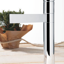 kitchen sink faucet