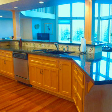 Custom Kitchen Cabinets