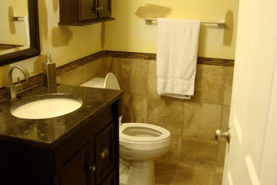 Inspiration for a timeless bathroom remodel in Detroit