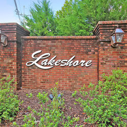 Quiet Lakeshore with in-close location - Products