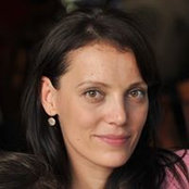 Raluca Enculescus foto