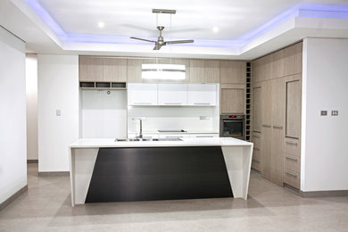Design ideas for a kitchen in Darwin.