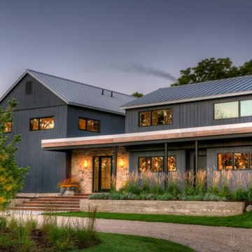 Photography: Modern Barn-Style