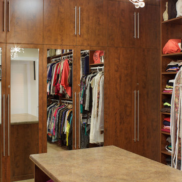 Sari and Bangle Bracelet Master Closet