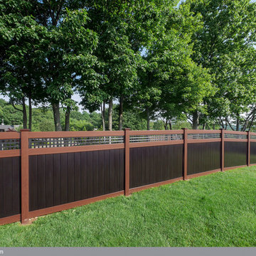 Wood Grain PVC Vinyl Fence by Illusions Vinyl Fence