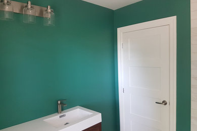 Green bathroom