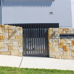 Australian Sandstone Colonial Walling in Residential Wall Project - Wall Cladding & Stone Veneer