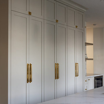 Timeless Chic: Elegant Neutral Kitchen