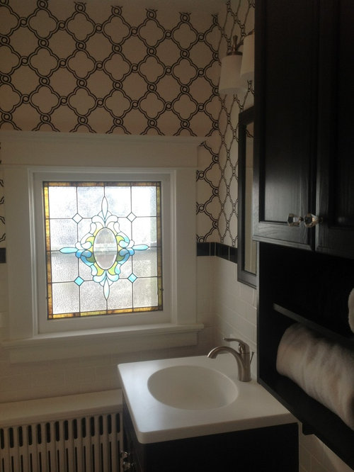 Traditional Cedar Rapids Bathroom Design Ideas, Remodels & Photos