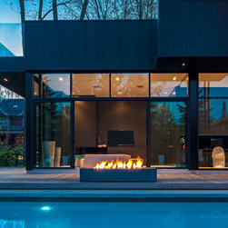 Oakville Uber Modern - Fire Pits