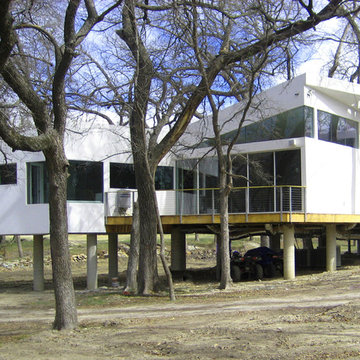 Triehouse - The Triangular House in the Trees