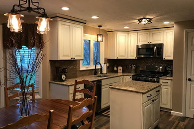 Example of a classic kitchen design in New York