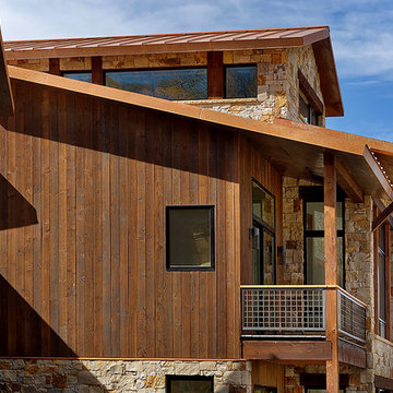 ranchwood™ Reclaimed Barn Wood Alternative – striking Colorado fall colors home