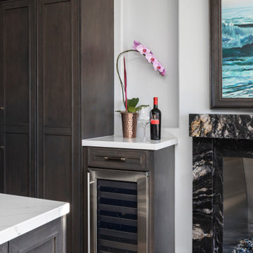 Built-in beverage center
