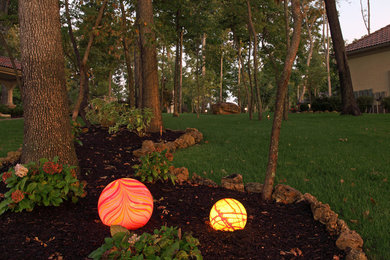 Inspiration for an eclectic landscaping in Philadelphia.