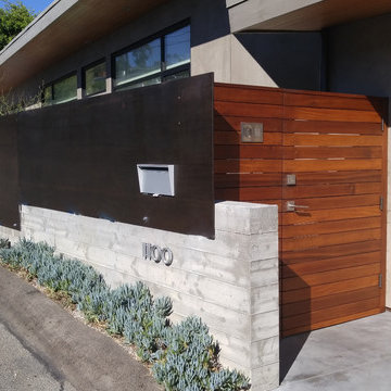 Kenter Canyon Home