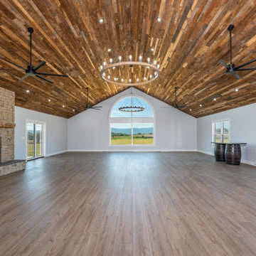 Rustic White Oak - Waynesboro, VA