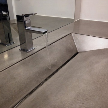 Tampa Loft Concrete Trough Sink