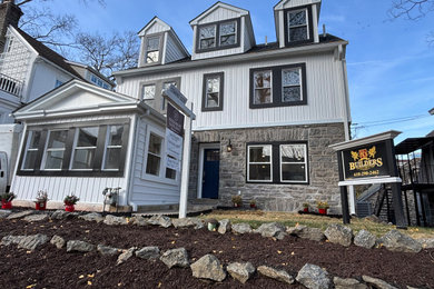 Minimalist exterior home photo in Philadelphia