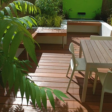 Courtyard garden, Cheshire