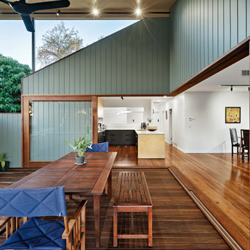 Manly, QLD renovation to capture city views