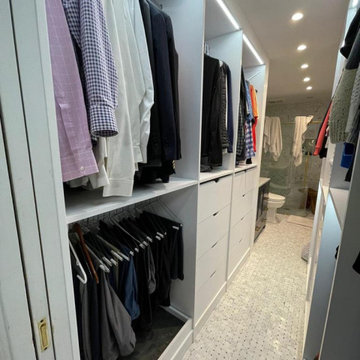 Optimizing Wardrobe Organization: Projects for Small White Walk-In Closets