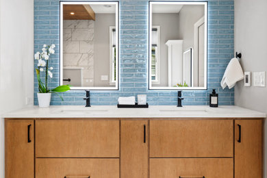 Inspiration for a modern bathroom remodel in Philadelphia