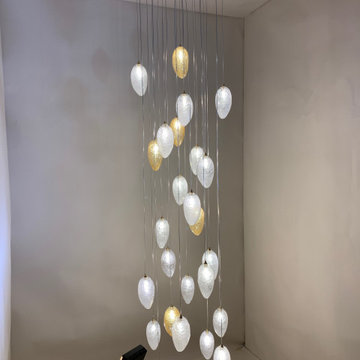 CONTEMPORARY-INTERIOR-DESIGN-LIGHTING, MODERN-BLOWN -GLASS-CHANDELIER