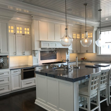 Medallion Cabinetry Darren Press
