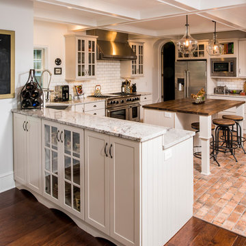 Chic Farmhouse Kitchen