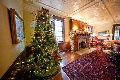 Living room - traditional living room idea in Kansas City