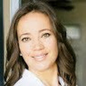Janelle Woolley's photo