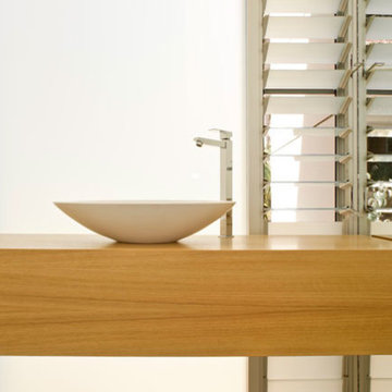 Veneer vanity
