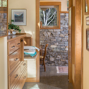River Retreat Master Bath