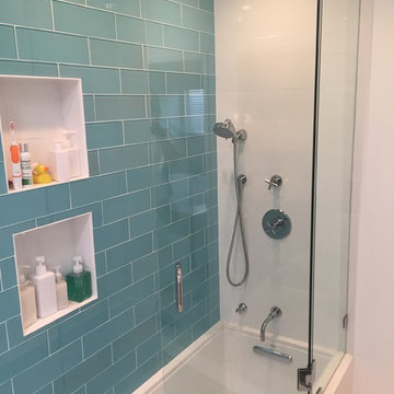 Venice Beach Bathroom