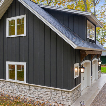 Petite Modern Farmhouse