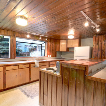 Lake Boren Waterfront Rustic Cabin