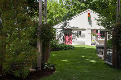 Photo of a contemporary landscaping in Boston.