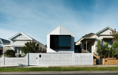 Stickybeak: A Controversial Welcome for a Contemporary Home