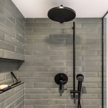 Oakland Modern Bath